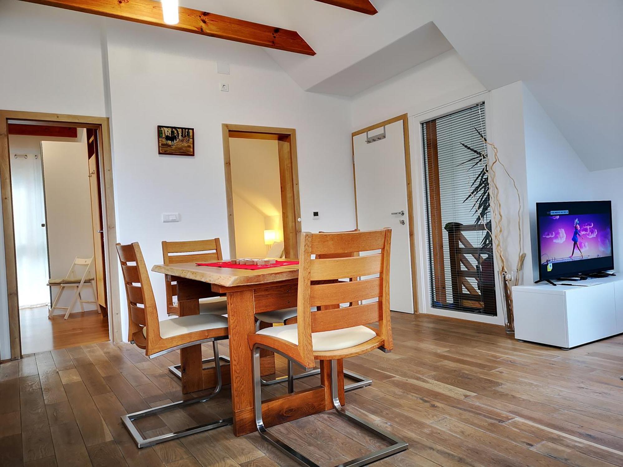 Pr'Fik Apartments Kranj Chambre photo