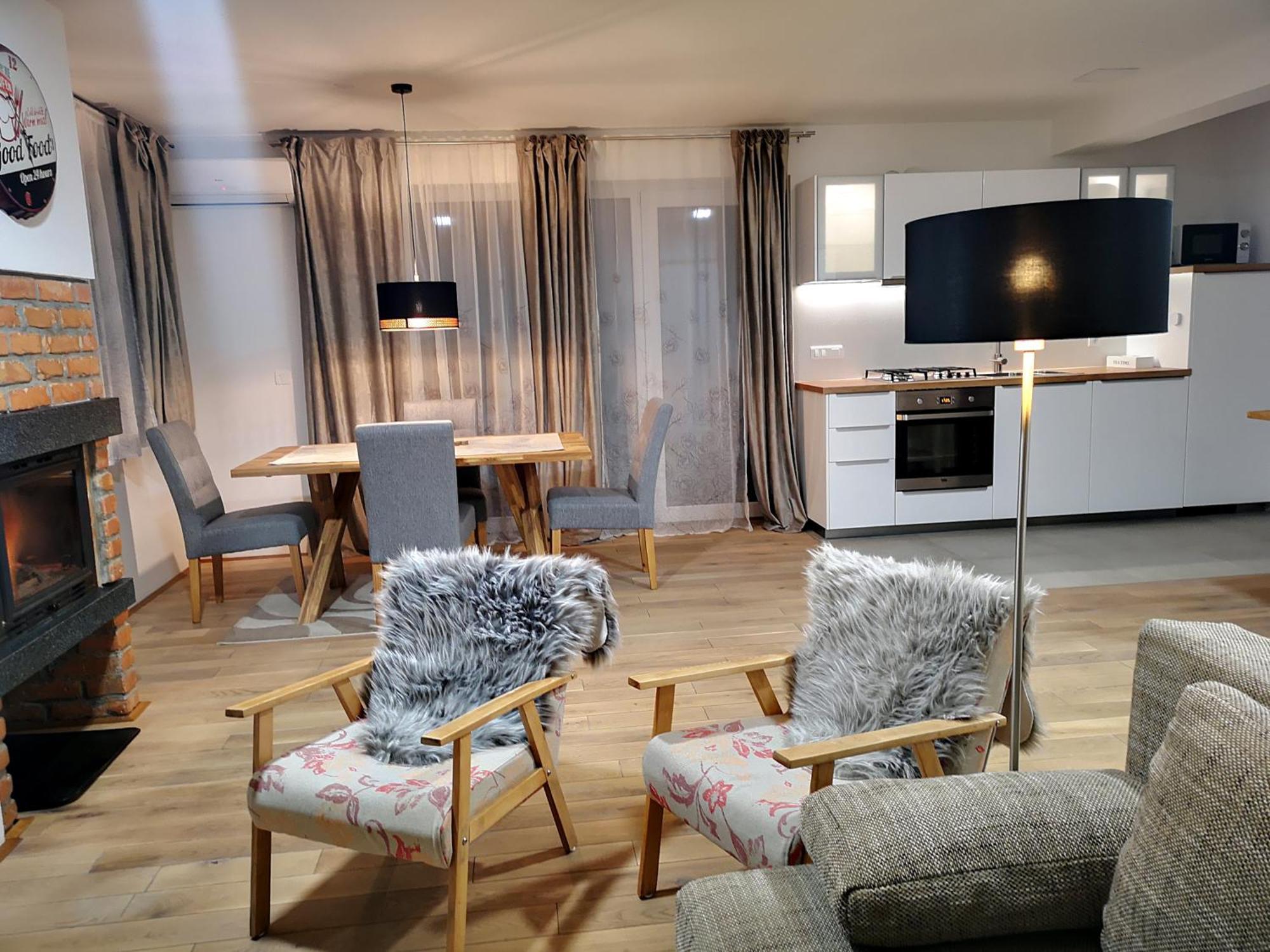 Pr'Fik Apartments Kranj Extérieur photo